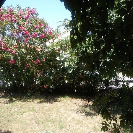 Monolocale San Teodoro Apartment Bilik gambar
