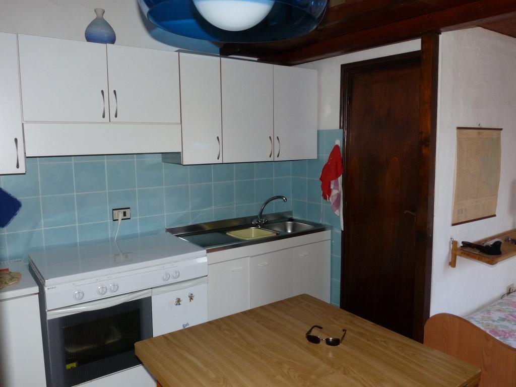 Monolocale San Teodoro Apartment Bilik gambar
