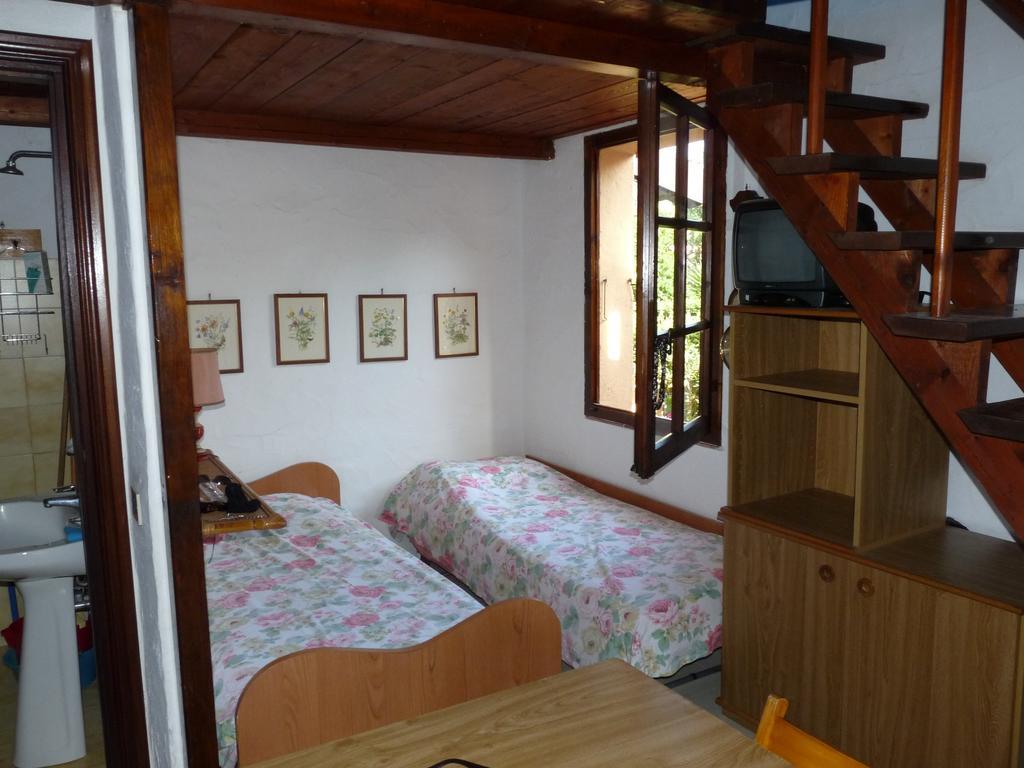 Monolocale San Teodoro Apartment Bilik gambar